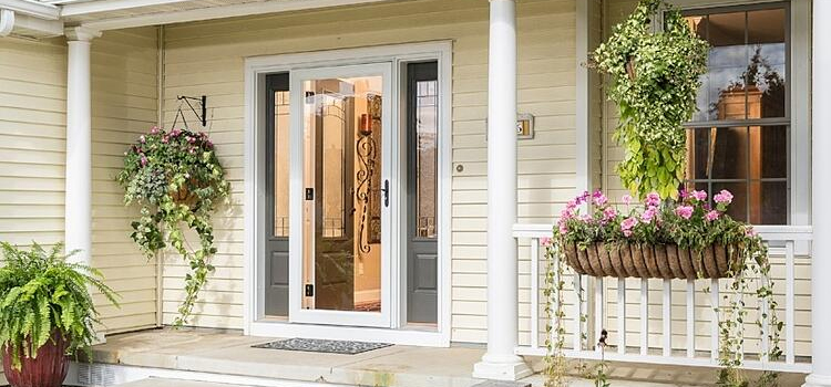 screen door installation in Pasadena
