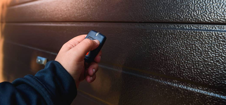 automatic door opener with remote control in Pasadena